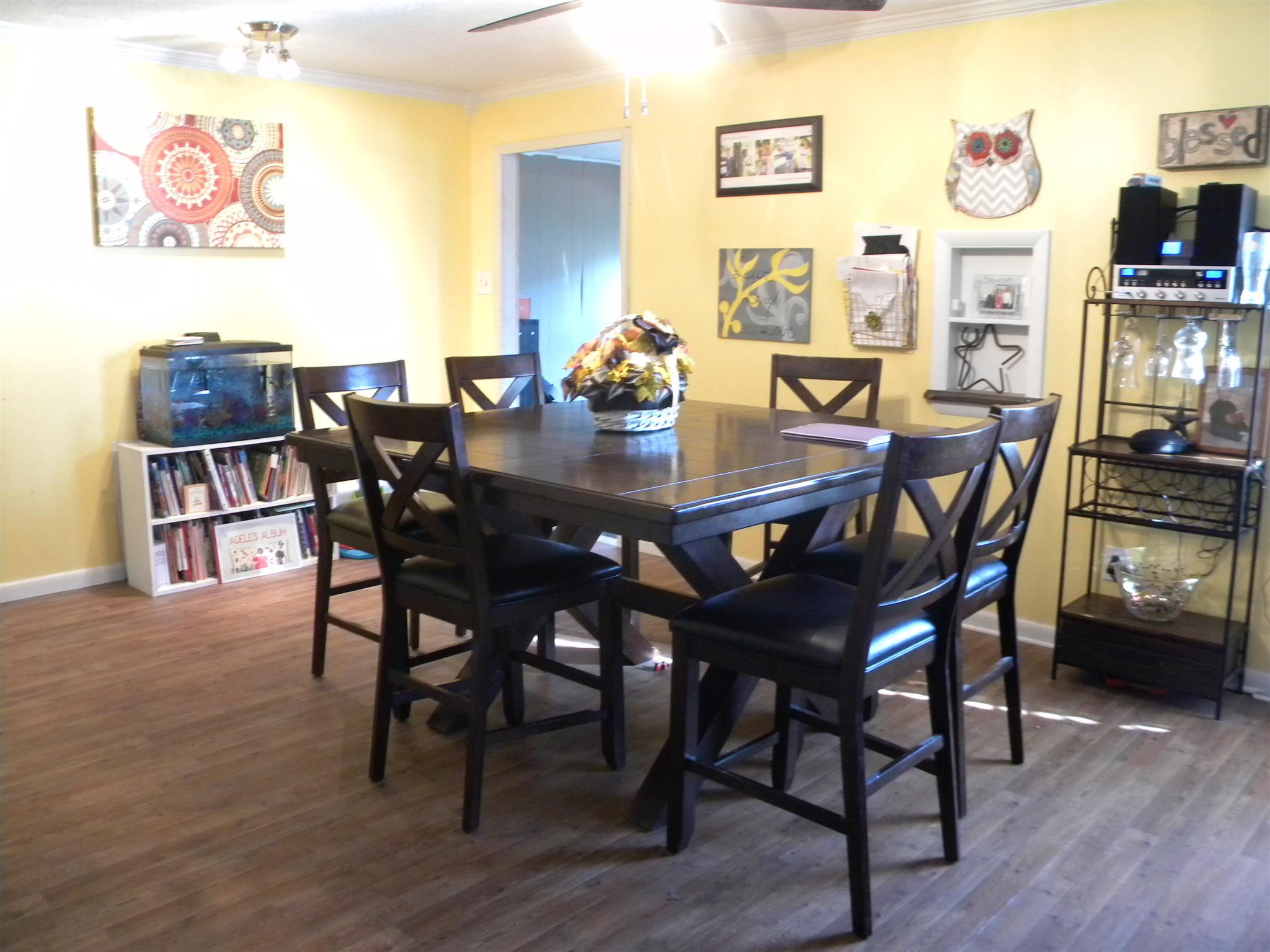 102 Salem Road Hohenwald, TN 38462 - Photo 8 of 27 Spacious Dining Area