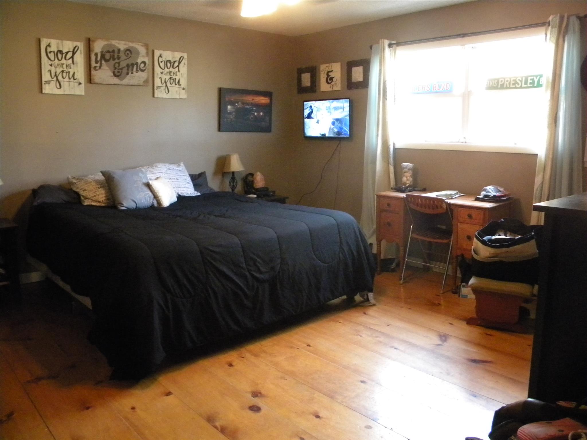 102 Salem Road Hohenwald, TN 38462 - Photo 10 of 27 14x14 Masterbdrm