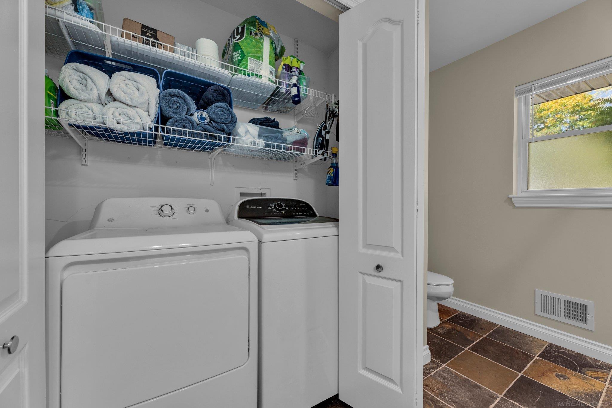 4530 Fish Road Smiths Creek, MI 48074 - Photo 18 of 25 50159873-a255f917-0cc8-4c55-8ba3-90758a2b205a.JPG
