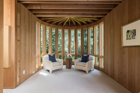 $7,375,000 | 4 Baiting Hollow Road, East Hampton, NY 11937