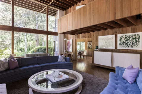 $7,375,000 | 4 Baiting Hollow Road, East Hampton, NY 11937