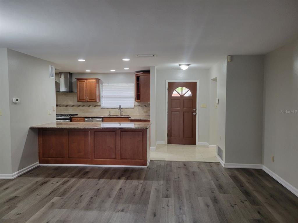 1835 Nursery Road Clearwater, FL 33764 - Photo 7 of 49