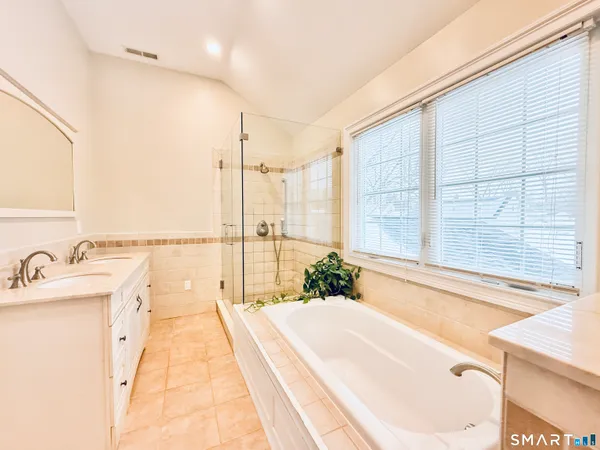 $599,000 | 99 Quinsey Drive, Bridgeport, CT 06606