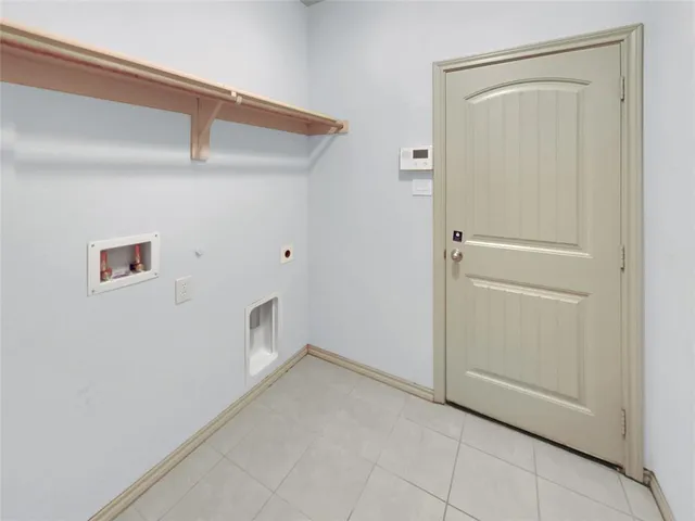 $361,000 | 1005 Rio Vista Drive, DeSoto, TX 75115