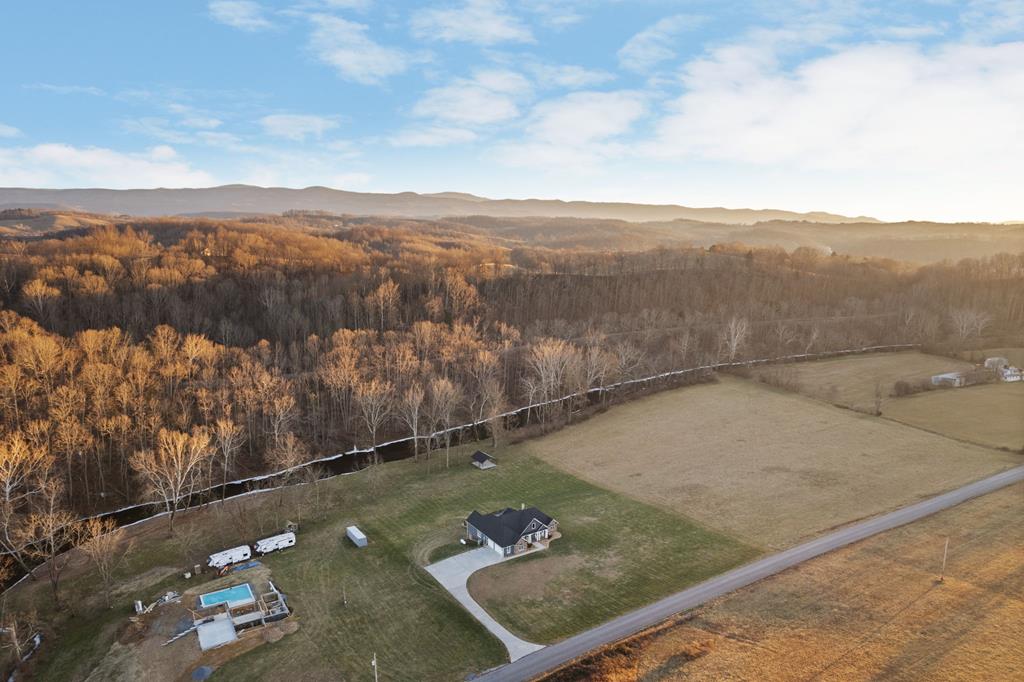 691 Fox Valley Road Marion, VA 24354 - Photo 59 of 65 Gallery Image 59