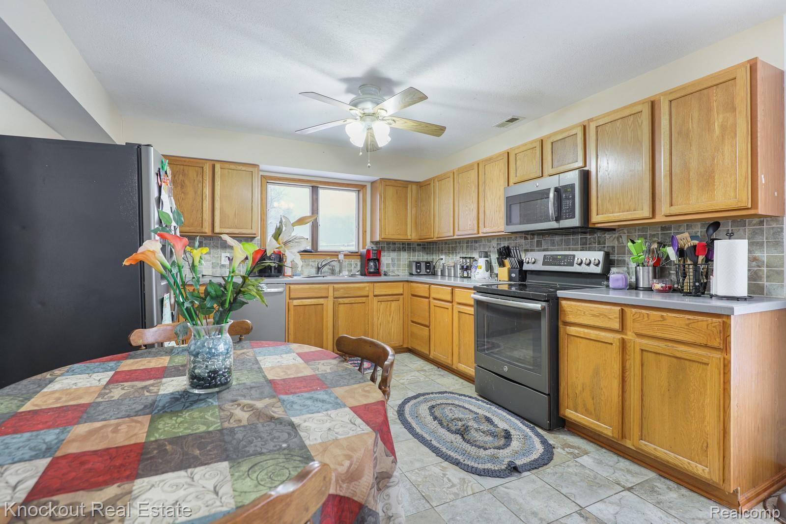 5333 West Vienna Road Clio, MI 48420 - Photo 12 of 27 5333 W. Vienna Clio-12