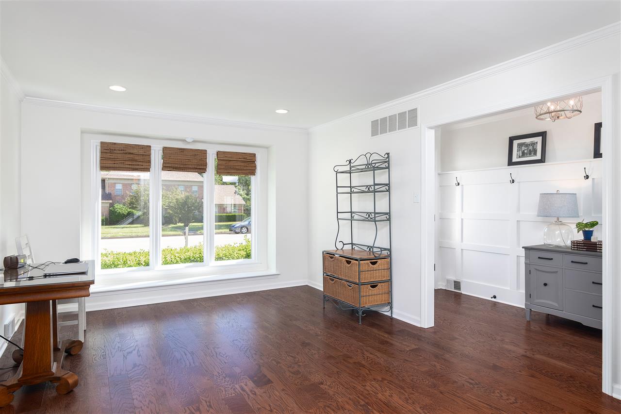 1947 Corbin Road Germantown, TN 38139 - Photo 8 of 24 Gallery Image 8