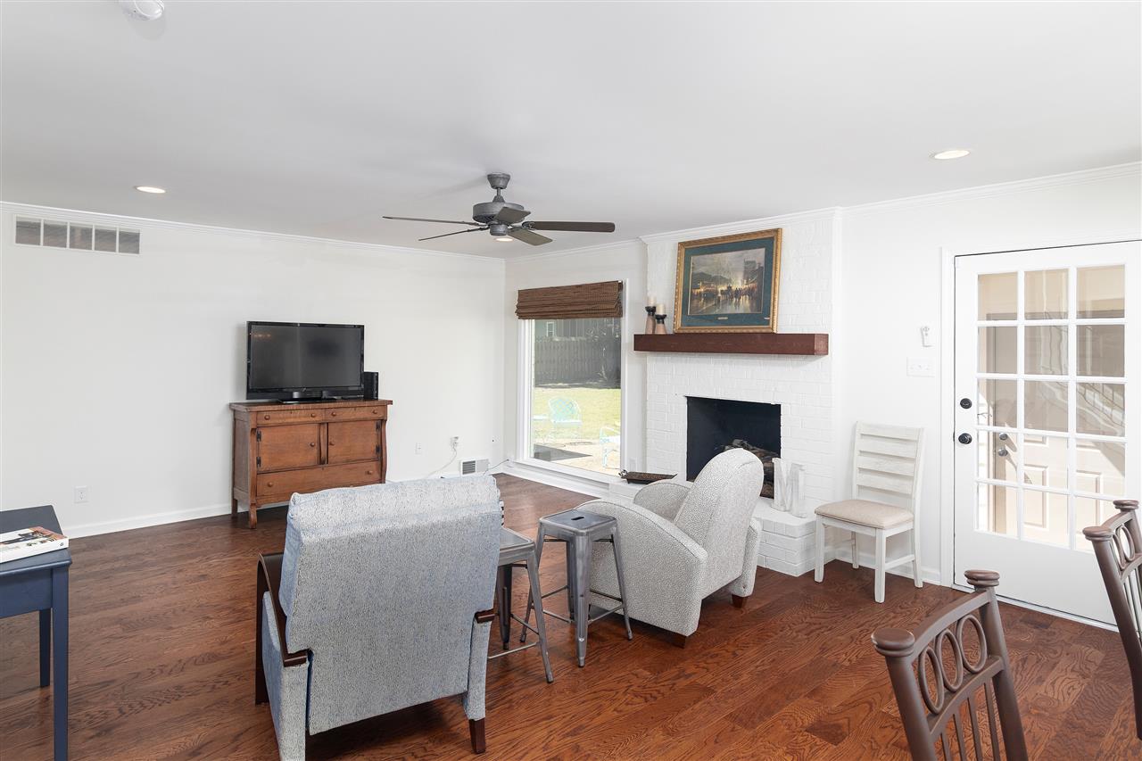 1947 Corbin Road Germantown, TN 38139 - Photo 10 of 24 Gallery Image 10