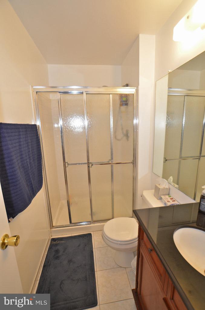 14913 Cleese Court, Unit 4AD Silver Spring, MD 20906 - Photo 11 of 22 Bathroom 2