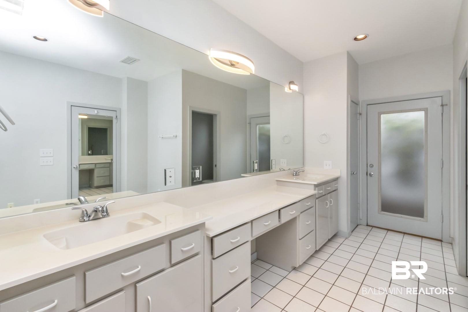 1205 Hillcrest Crossing East Mobile, AL 36695 - Photo 29 of 40 Bathroom featuring tile patterned flooring and vanity