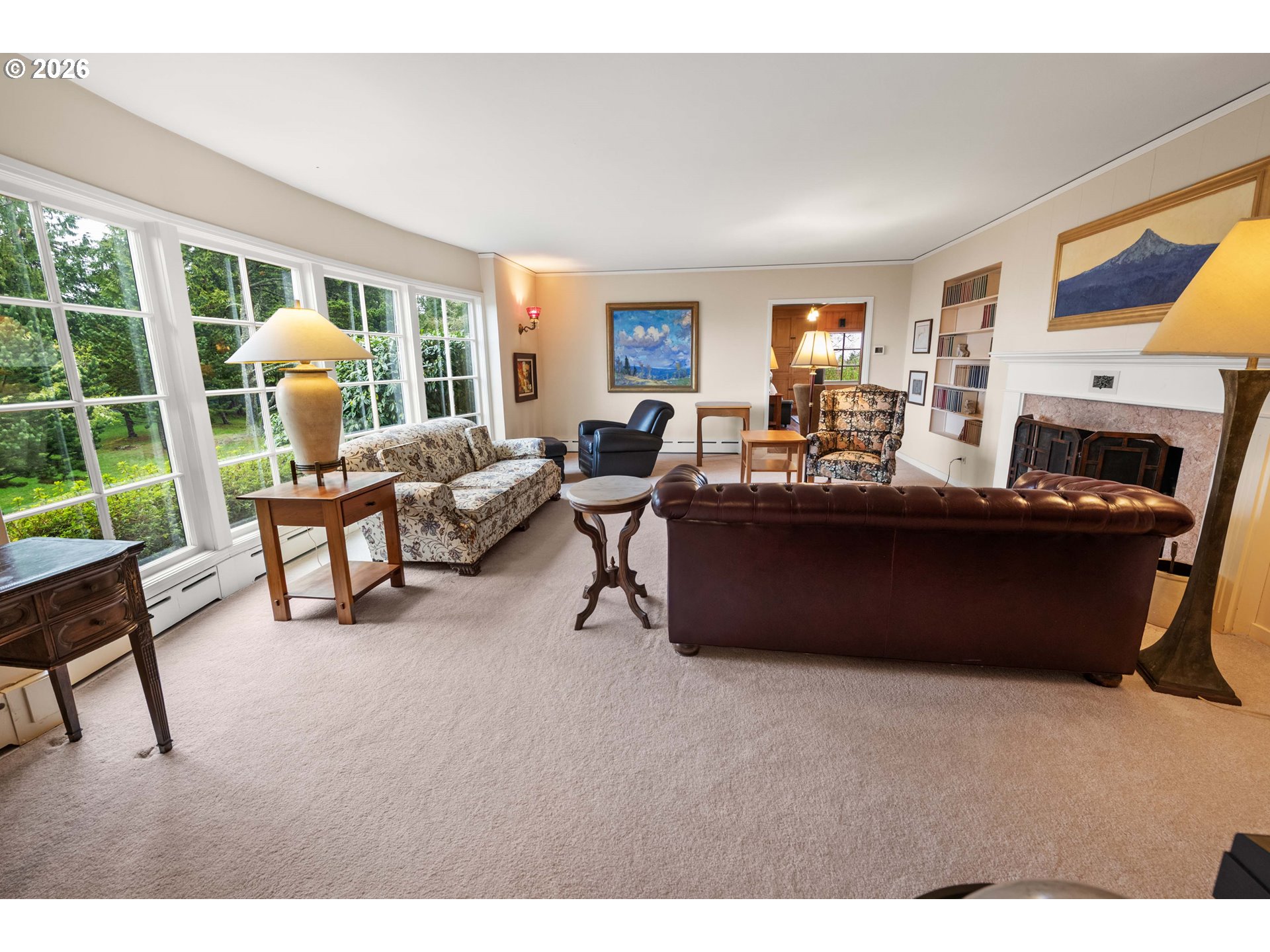 999 Ridge Drive Astoria, OR 97103 - Photo 12 of 47 Great Room