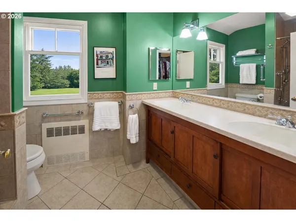 $1,050,000 | 999 Ridge Drive, Astoria, OR 97103