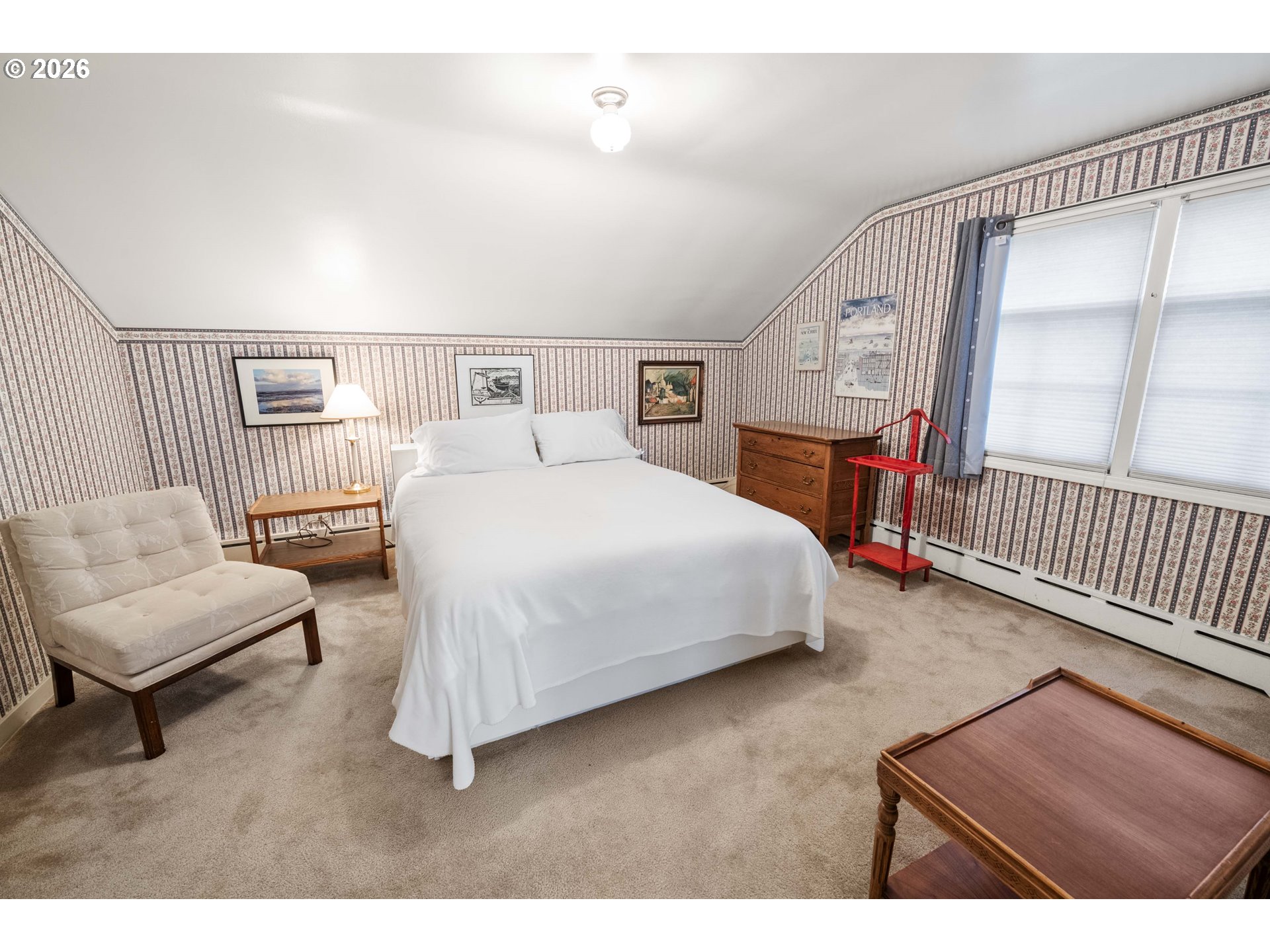 999 Ridge Drive Astoria, OR 97103 - Photo 28 of 47 Bedroom