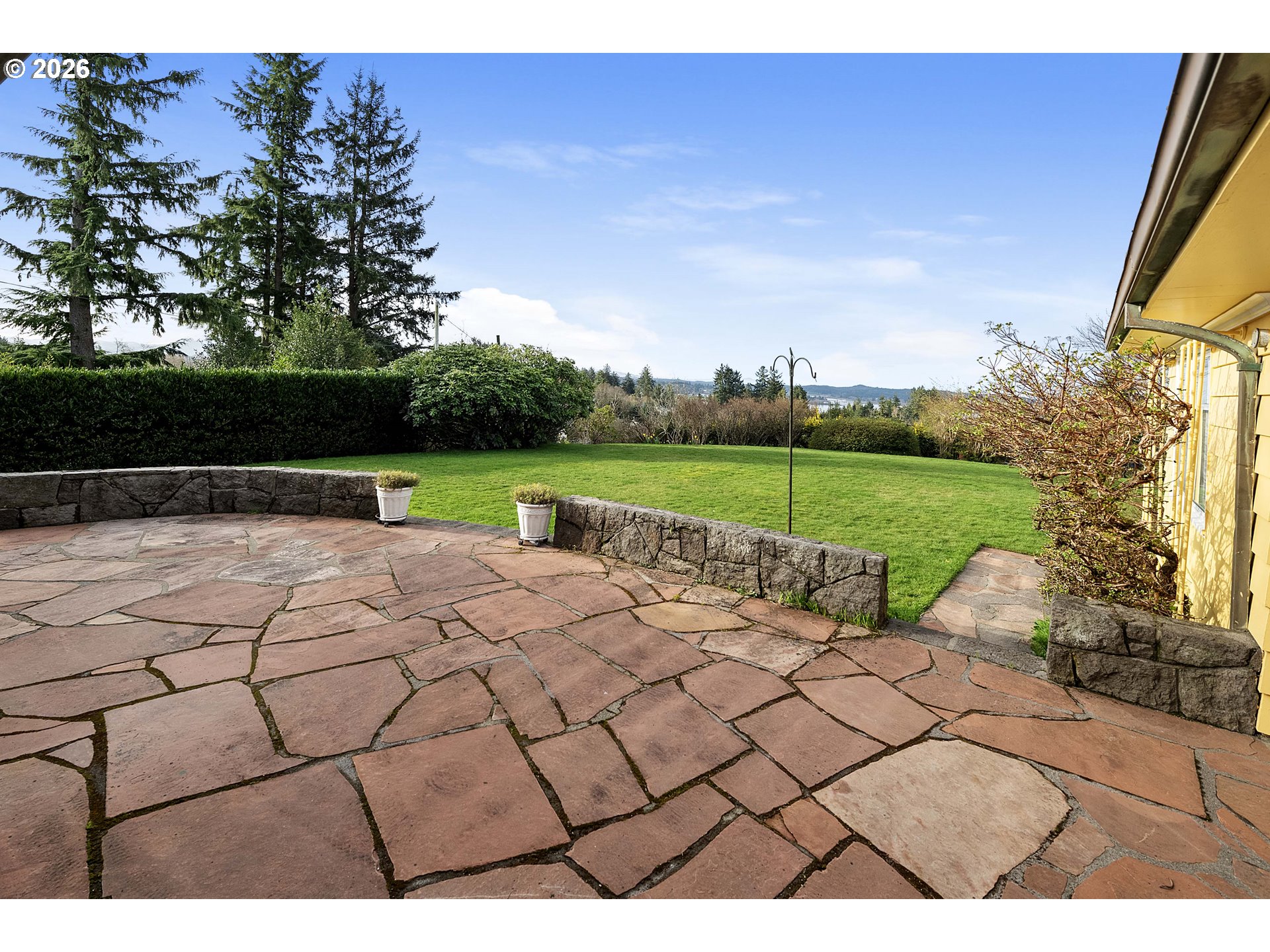 999 Ridge Drive Astoria, OR 97103 - Photo 42 of 47 Patio