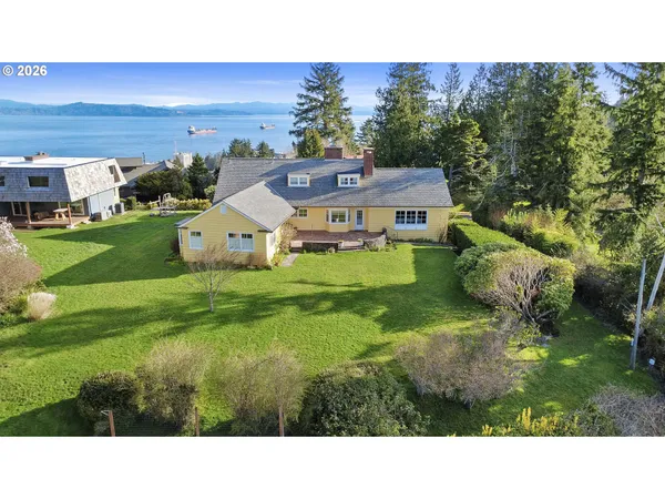 $1,050,000 | 999 Ridge Drive, Astoria, OR 97103