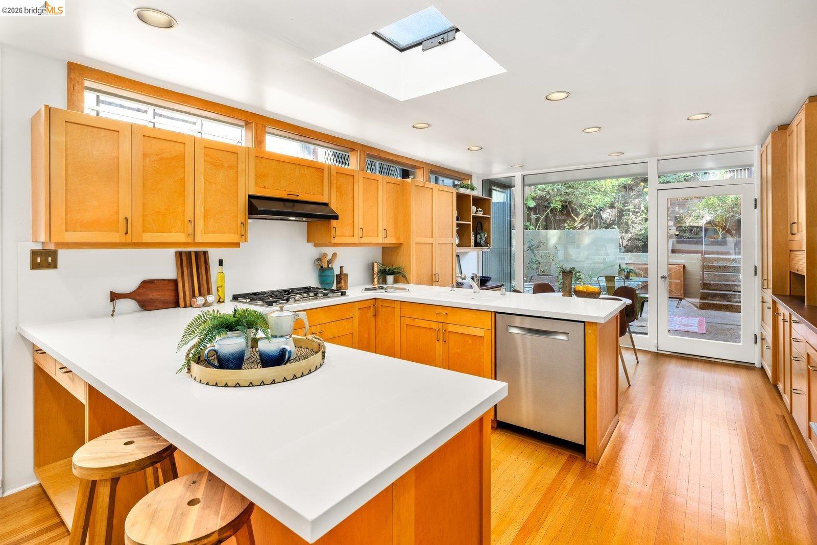 46 Senior Avenue Berkeley, CA 94708 - Photo 14 of 48 Gallery Image 14
