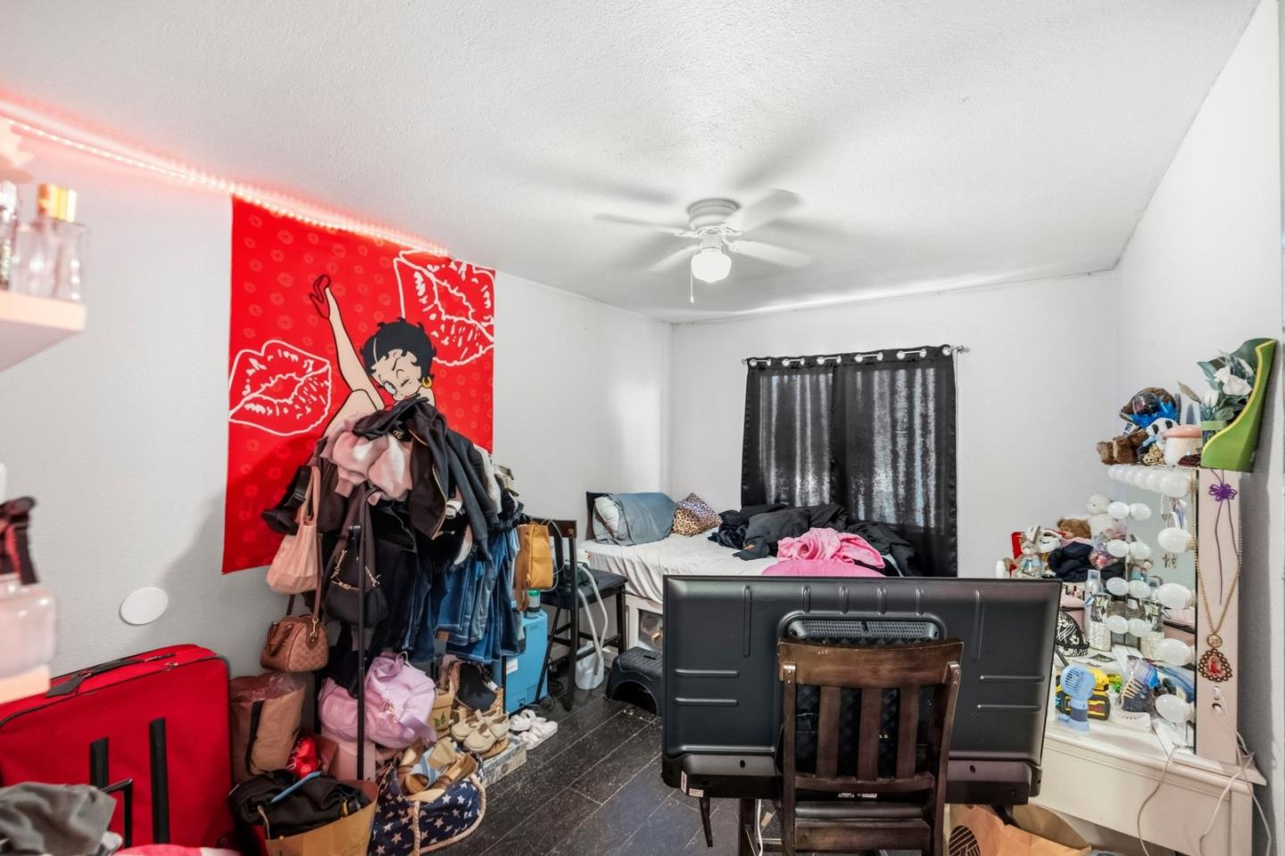 328 Boronda Road Salinas, CA 93907 - Photo 18 of 21 Gallery Image 18