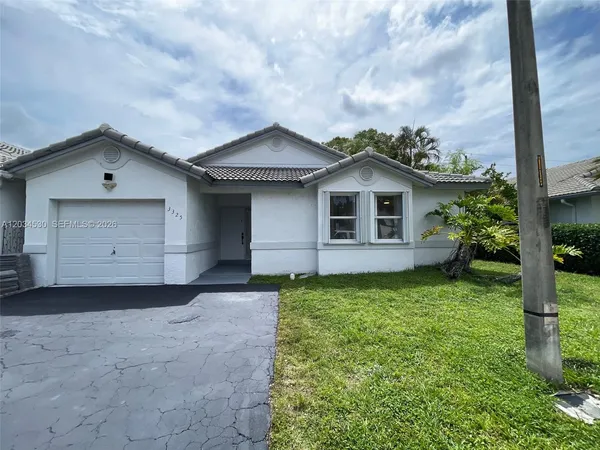 $3,325 | 3325 Northwest 79th Way, Unit 3325, Davie, FL 33024