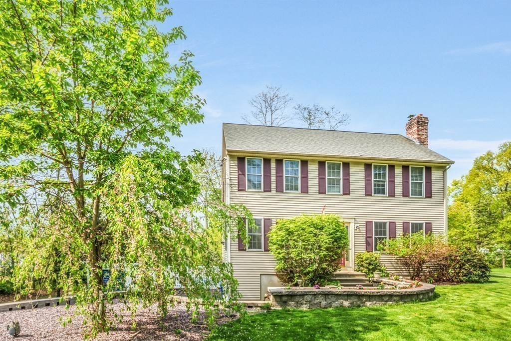 25 Faulkner Road Grafton, MA 01536 - Photo 2 of 24 Gallery Image 2