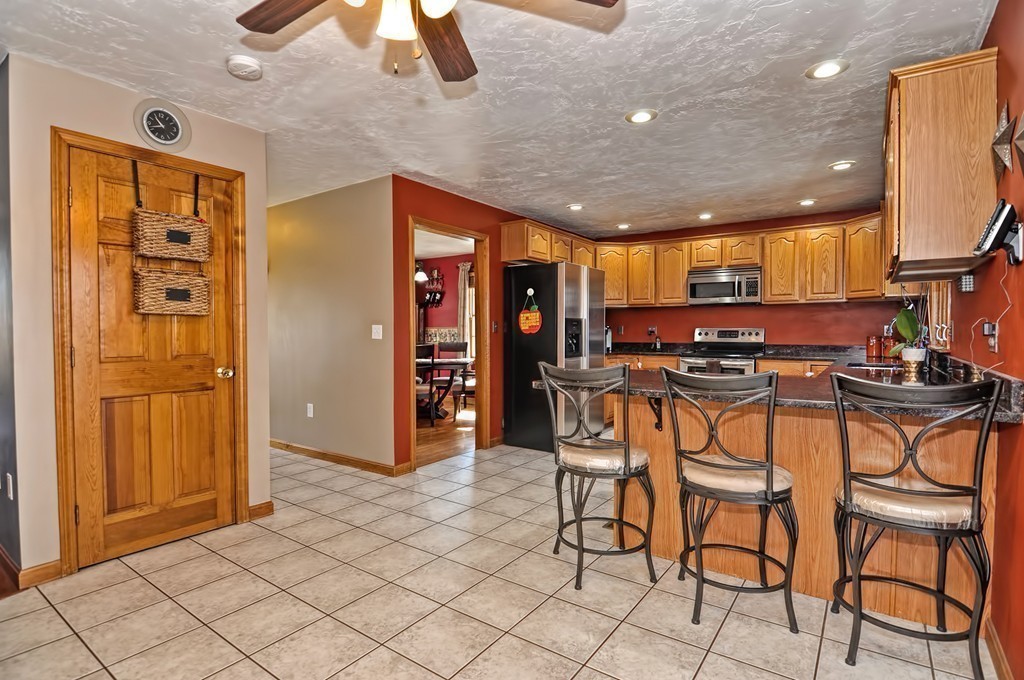 25 Faulkner Road Grafton, MA 01536 - Photo 9 of 24 Gallery Image 9