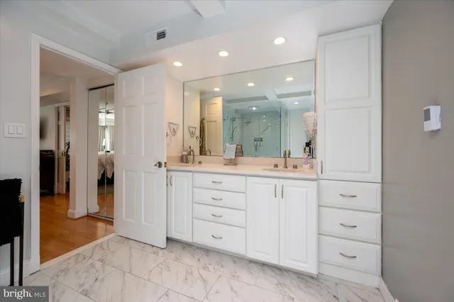 $4,200 | 2125 Quay Village Court, Unit T1, Annapolis, MD 21403