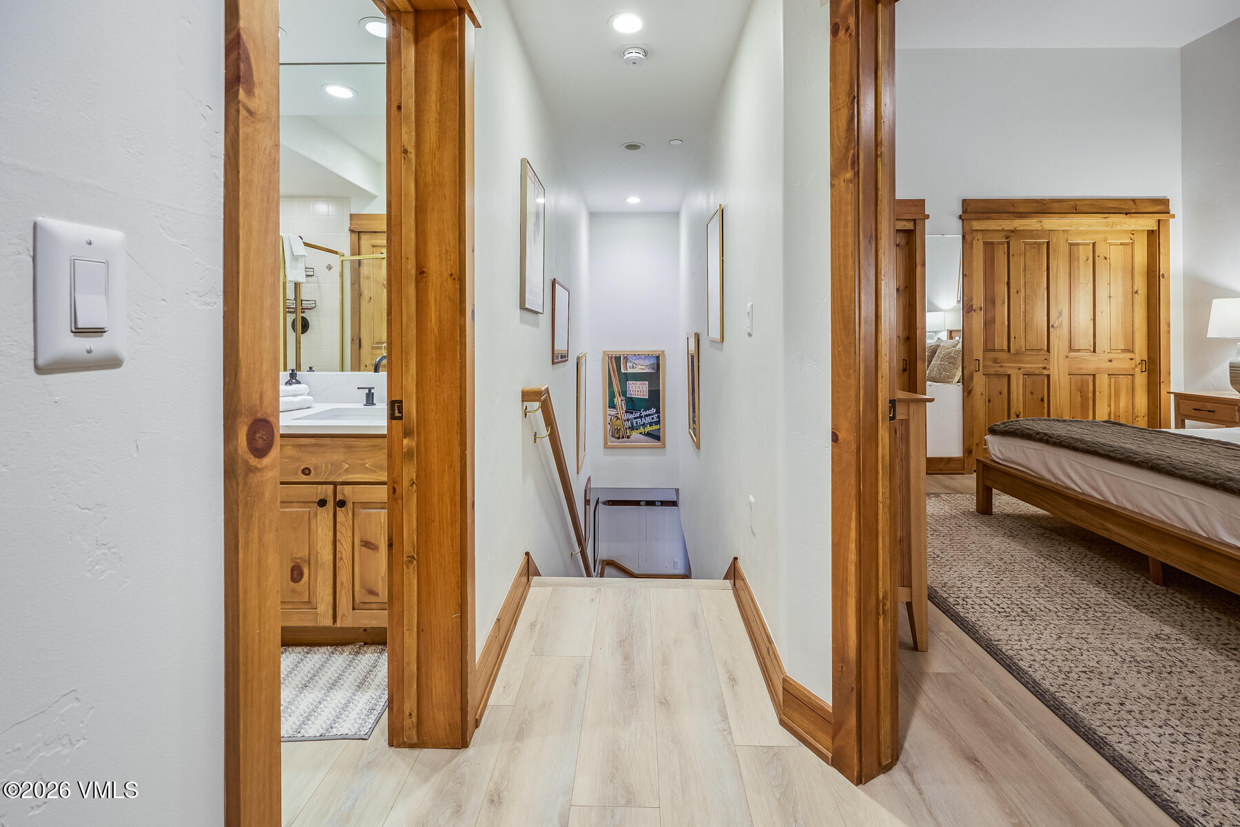 30 Cresta Road, Unit 306 Edwards, CO 81632 - Photo 17 of 26 a view of a bathroom with tub and shower