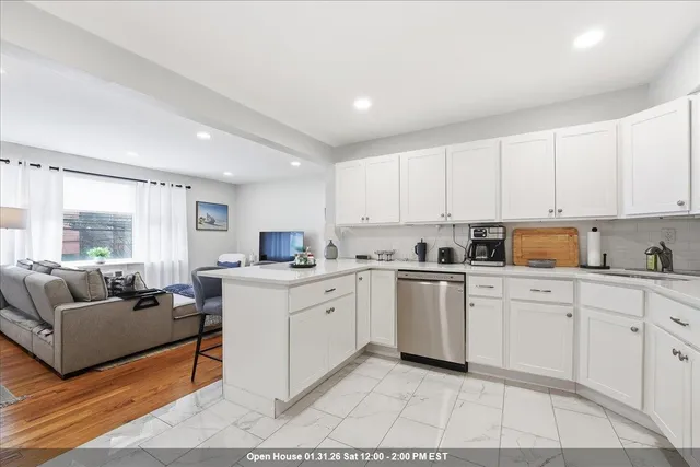 $725,000 | 301 1st Street, Unit 2, Hoboken, NJ 07030