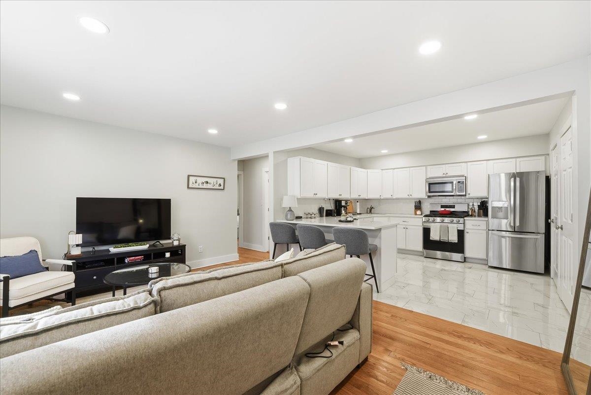 301 1st Street, Unit 2 Hoboken, NJ 07030 - Photo 4 of 14