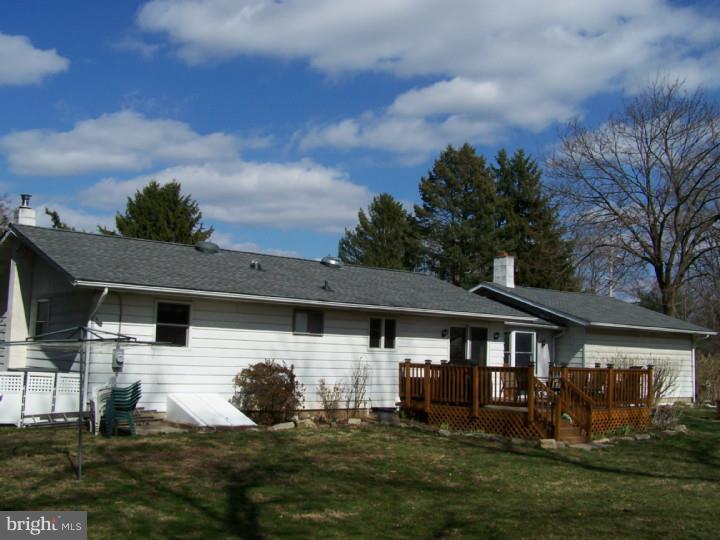 786 Rambler Road Warminster, PA 18974 - Photo 17 of 19 Exterior Back