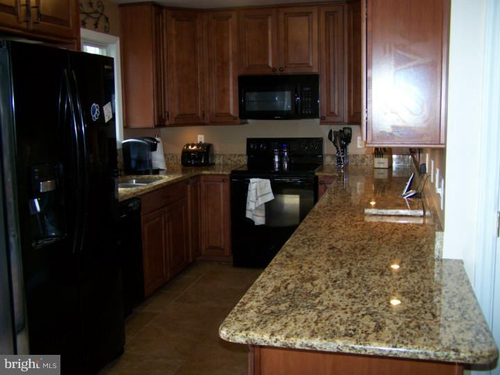 786 Rambler Road Warminster, PA 18974 - Photo 5 of 19 Kitchen