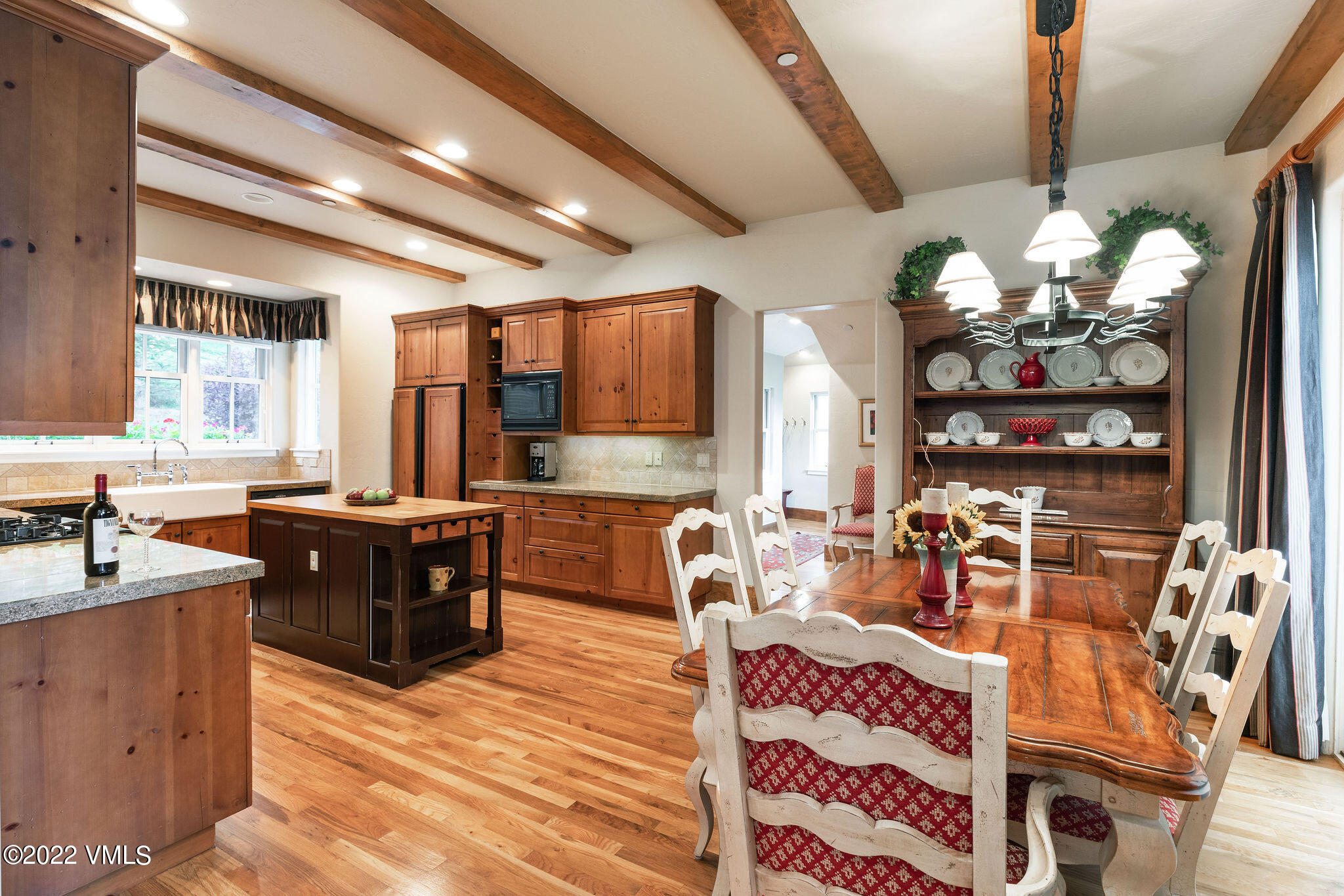 280 Eagles Glen Road Edwards, CO 81632 - Photo 8 of 26 280_eagles_glen_rd_interior_dining