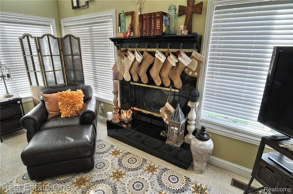 3815 East Coon Lake Road Howell, MI 48843 - Photo 11 of 30