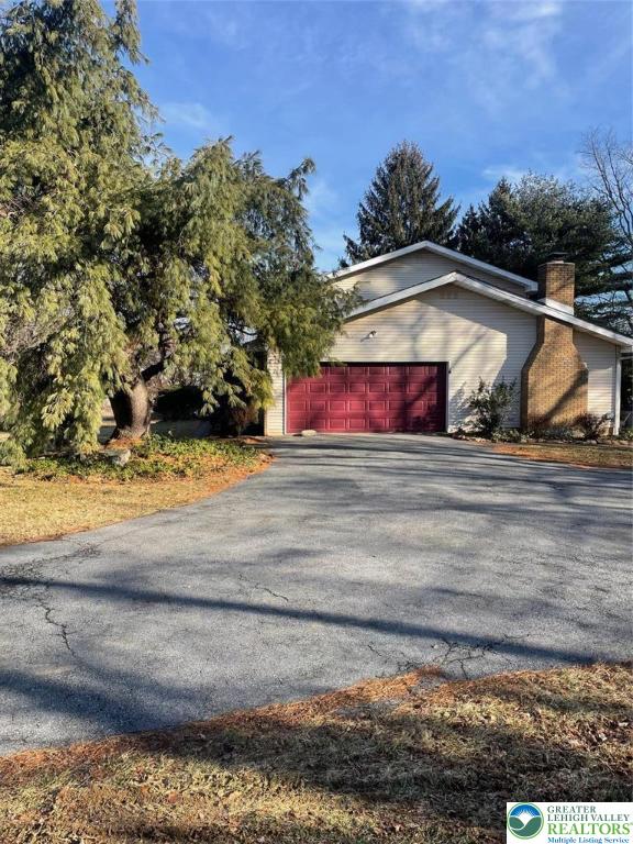 3516 Edinburgh Road Allentown, PA 18104 - Photo 4 of 36 2-car garage with ample parking on driveway
