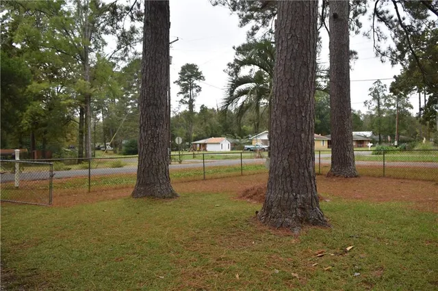 $98,000 | 205 Nalley Drive, Pineville, LA 71360