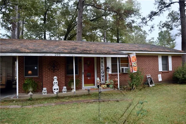 $98,000 | 205 Nalley Drive, Pineville, LA 71360