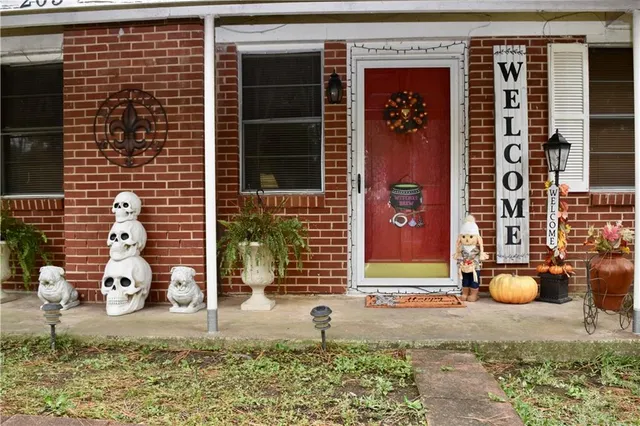 $98,000 | 205 Nalley Drive, Pineville, LA 71360