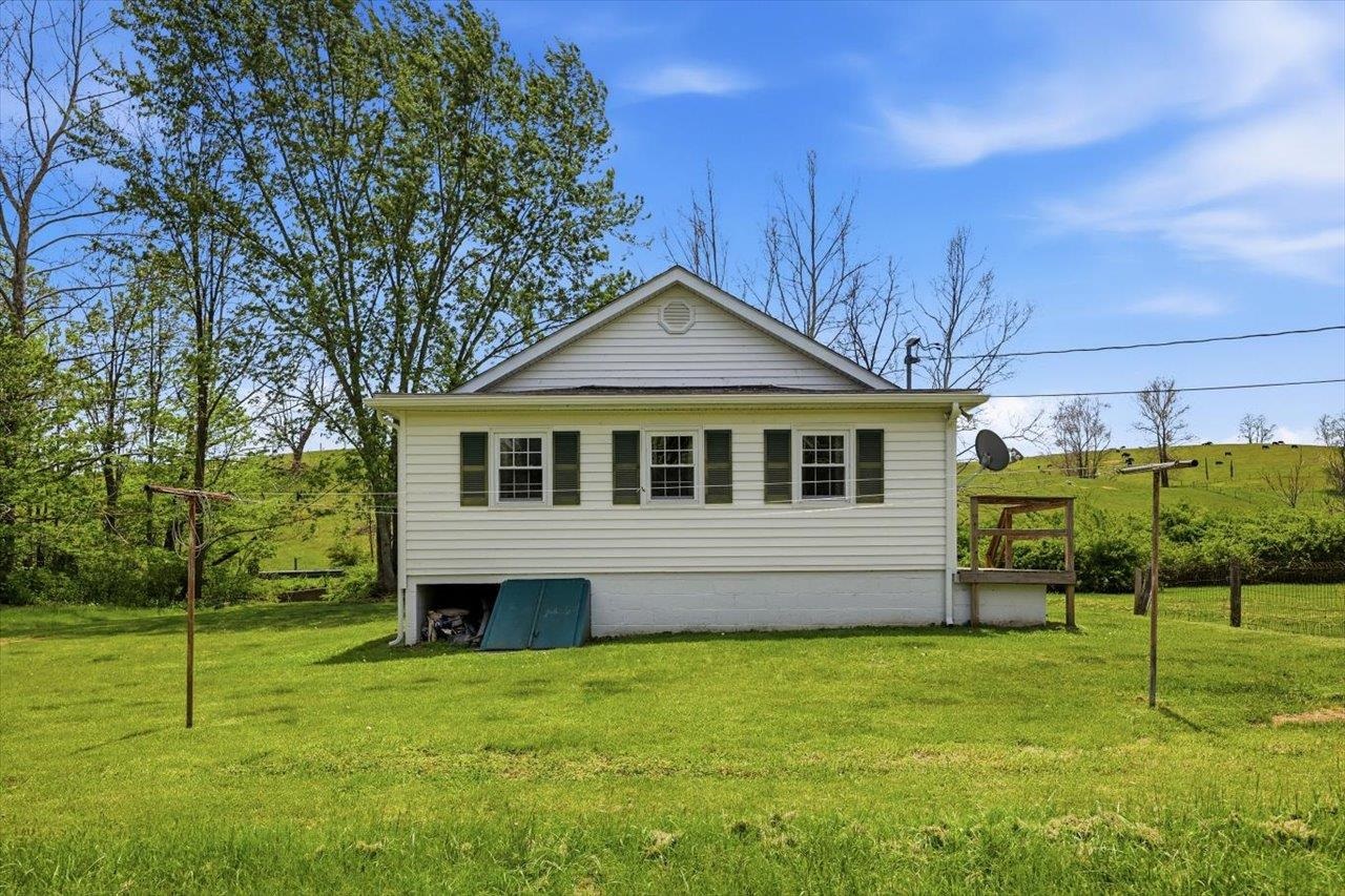 197 Whiskey Creek Road Churchville, VA 24421 - Photo 29 of 41