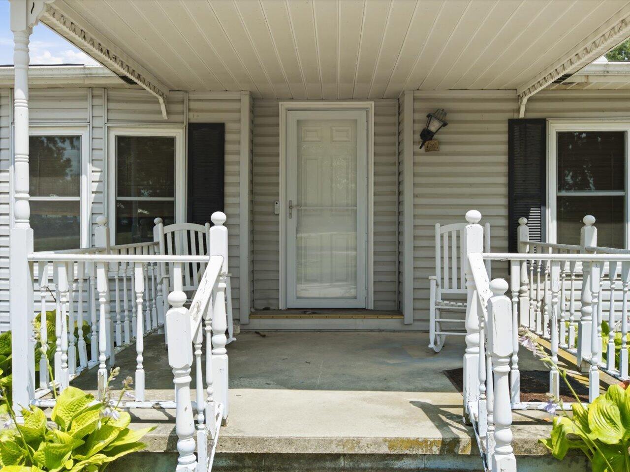 6940 Perry Road Yale, MI 48097 - Photo 7 of 40 Gallery Image 7