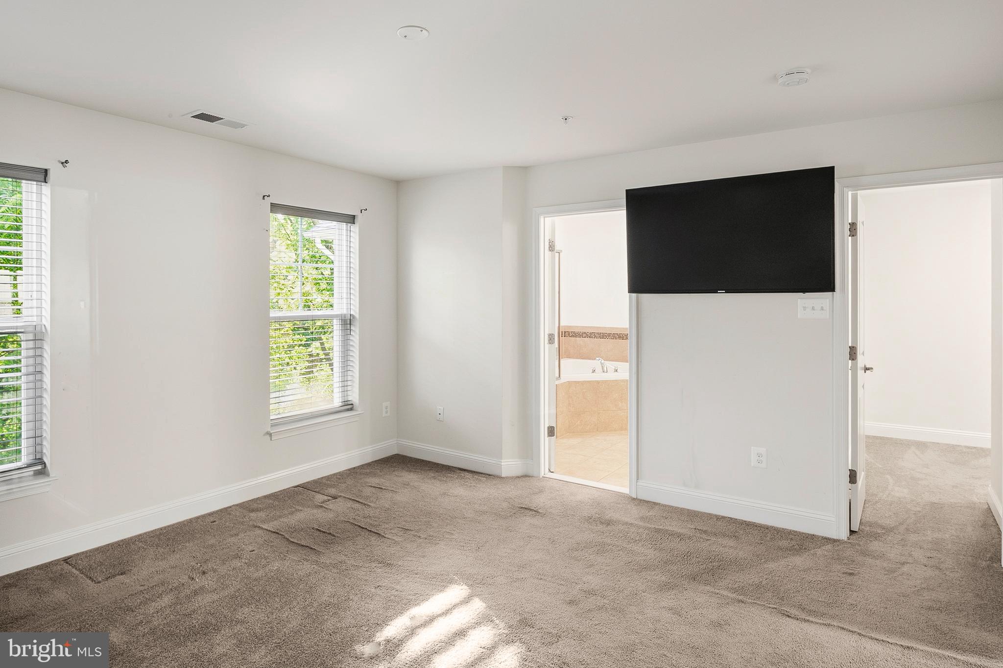 33 Greensborough Road Reisterstown, MD 21136 - Photo 29 of 40 a view of an empty room with a window