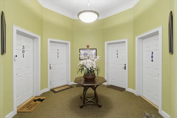 $325,000 | 113 South Street, Unit 302, Bennington, VT 05201