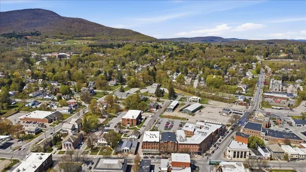 $325,000 | 113 South Street, Unit 302, Bennington, VT 05201