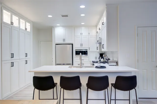 $3,500 | 76 Scarlet Woods Court, The Woodlands, TX 77380