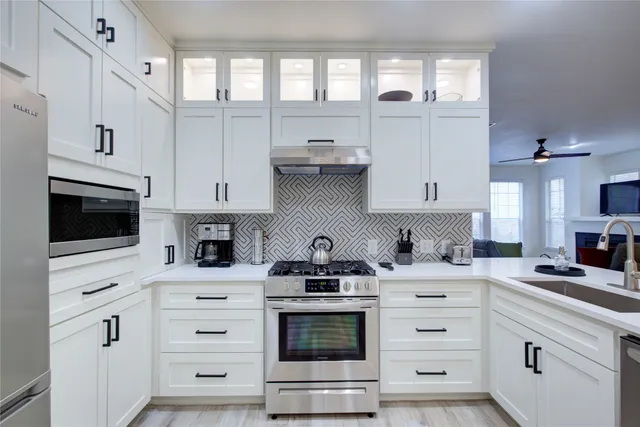 $3,500 | 76 Scarlet Woods Court, The Woodlands, TX 77380