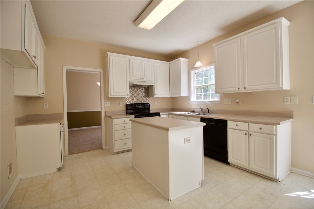 604 Blume Road Anderson, SC 29625 - Photo 7 of 21 Kitchen