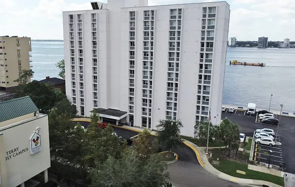 $1,287 | 1400 Le Baron Avenue, Jacksonville, FL 32207