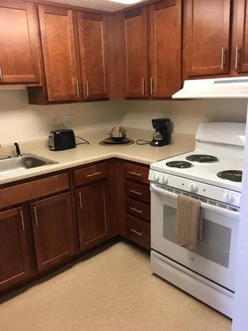 $1,287 | 1400 Le Baron Avenue, Jacksonville, FL 32207