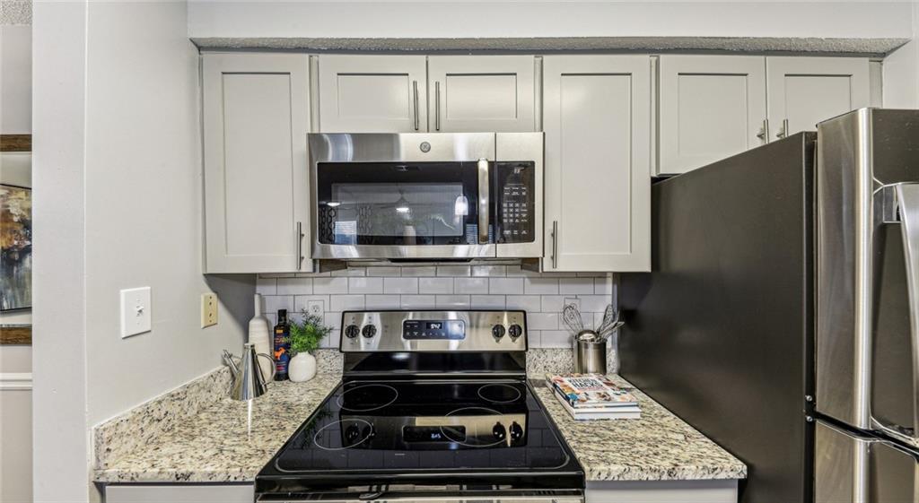 2350 Windward Lane, Unit 3033 Gainesville, GA 30501 - Photo 3 of 24