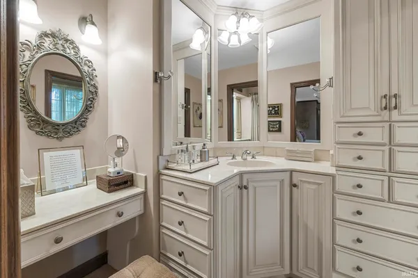 $825,000 | 1365 West 15th Street, Jasper, IN 47546