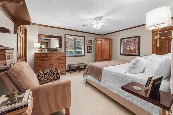 $825,000 | 1365 West 15th Street, Jasper, IN 47546