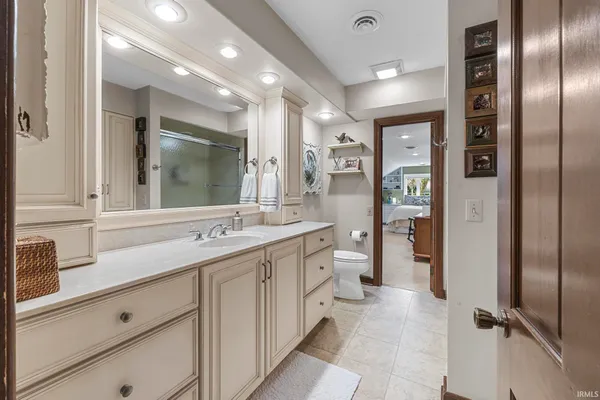 $825,000 | 1365 West 15th Street, Jasper, IN 47546
